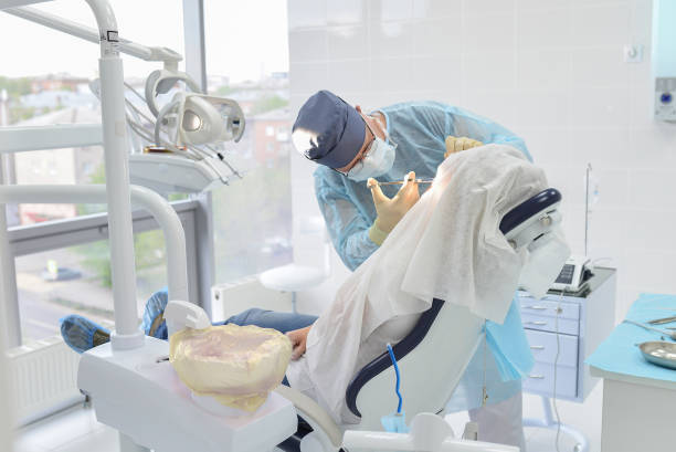 Best Urgent Tooth Repair  in Clarksdale, MS